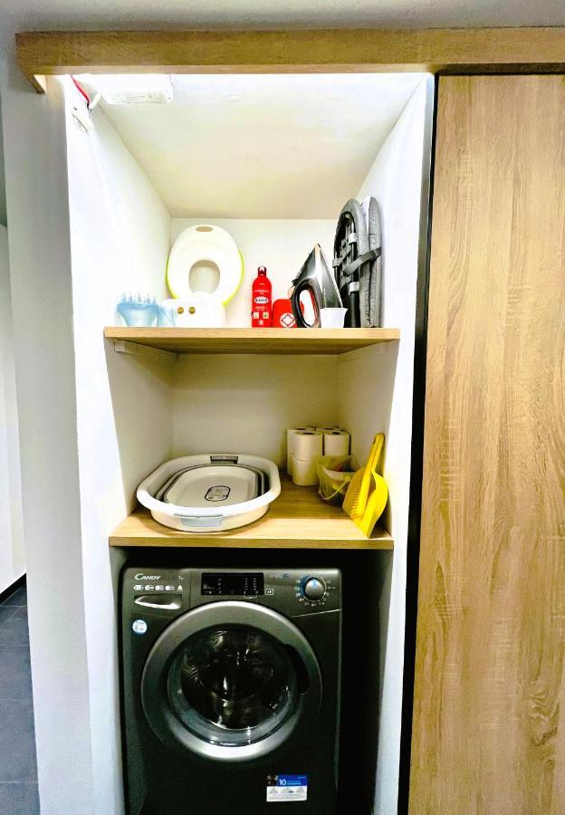 Blue Lux Penthouse 2br 2ba With Skyline Terrace, Near Kolonaki Apartment *