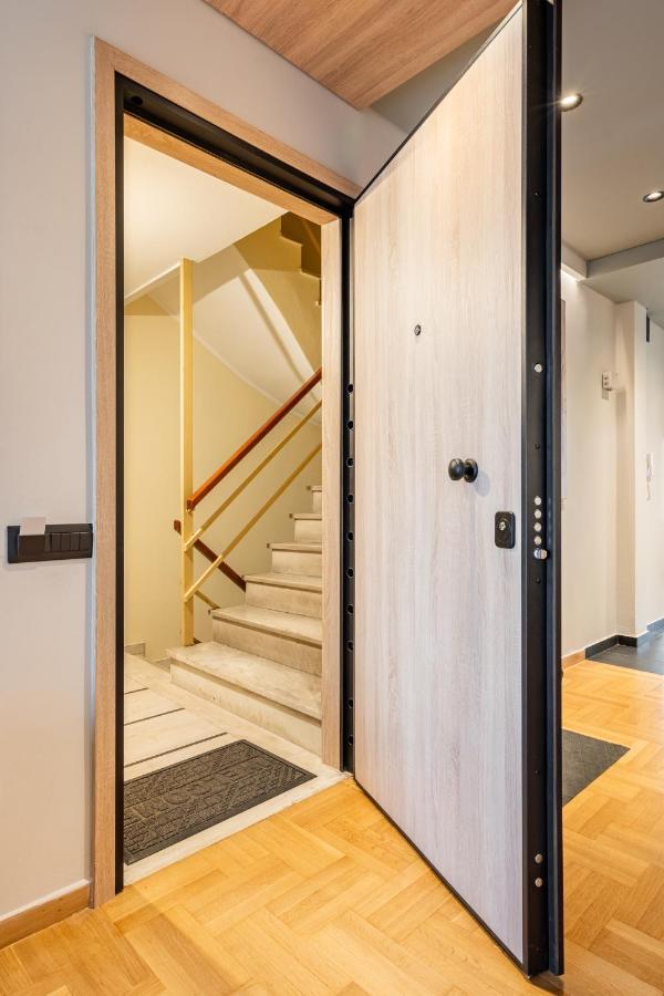 Apartment Blue Lux Penthouse 2br 2ba With Skyline Terrace, Near Kolonaki
