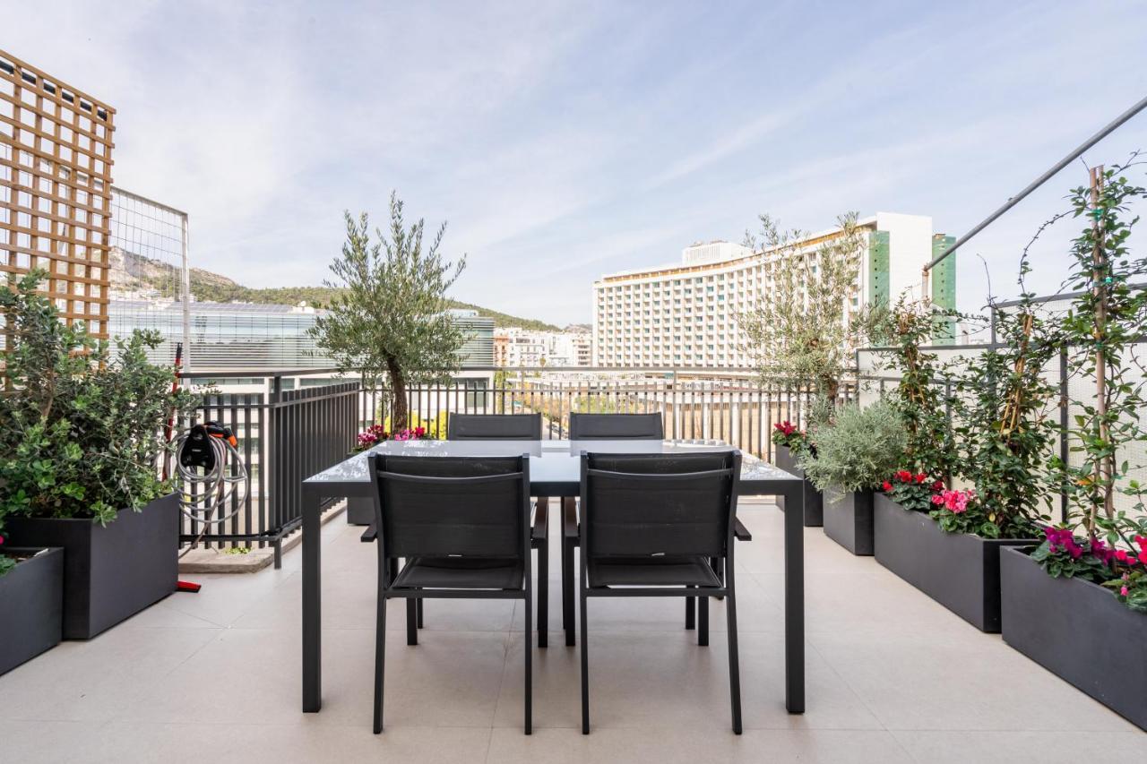 Blue Lux Penthouse 2br 2ba With Skyline Terrace, Near Kolonaki