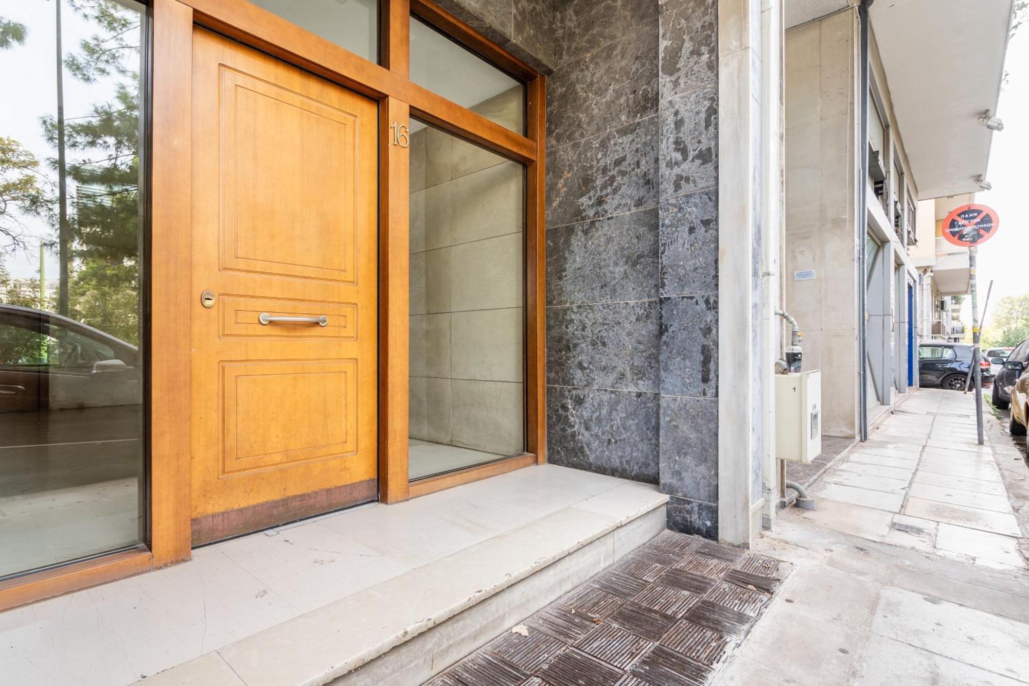 Blue Lux Penthouse 2br 2ba With Skyline Terrace, Near Kolonaki Apartment *
